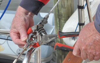 Old pelican hooks need pliers to open them under load