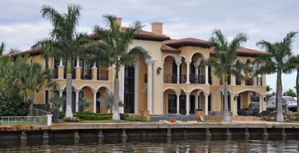 Waterwa -mansions on the intracoastal waterway.