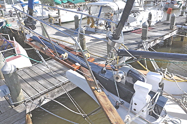 The new bowsprit looks very smart with it's newly varnished pullpit.